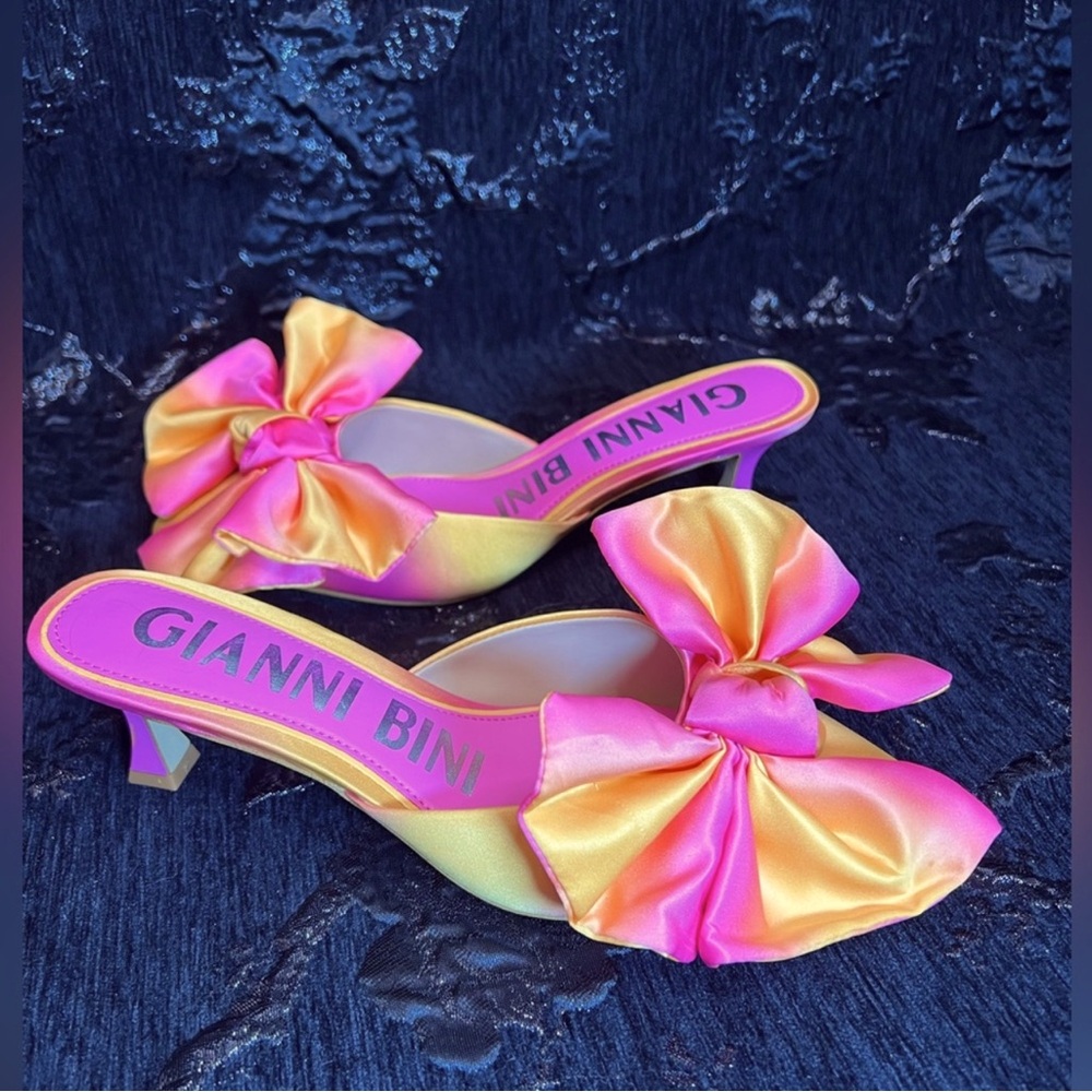Gianni Bini- Kary Ombre Satin Bow Kitten Heels - MSRP $98